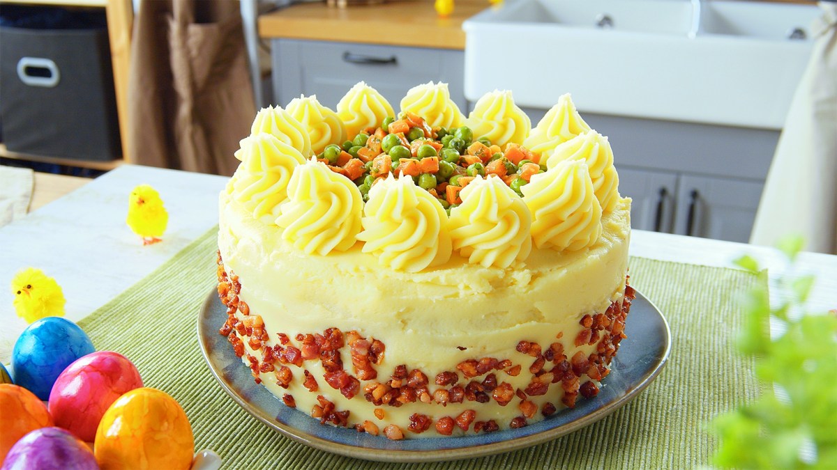 Falscher Hasen Kuchen auf einem Tisch