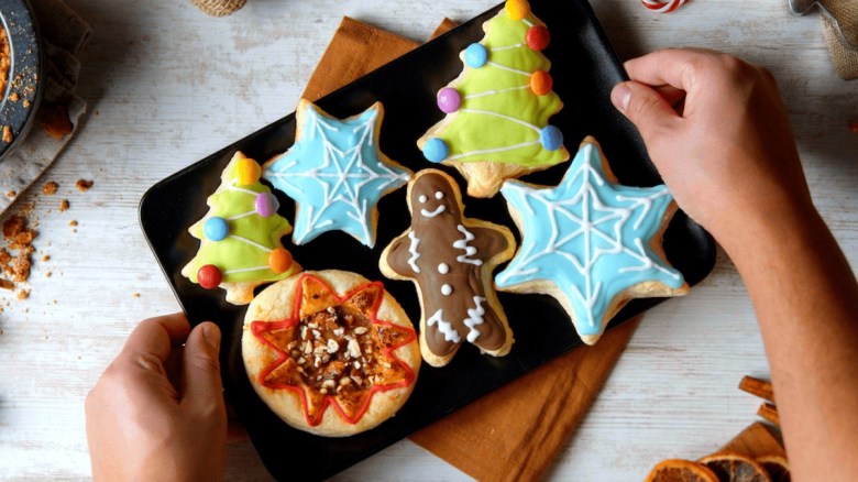 Backe diese gefüllten Blätterteigplätzchen im Advent