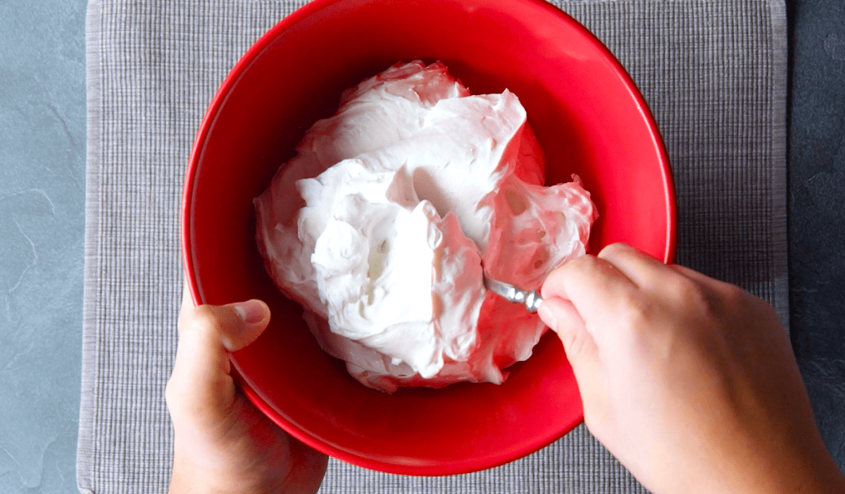 Limettencreme in einer Schüssel