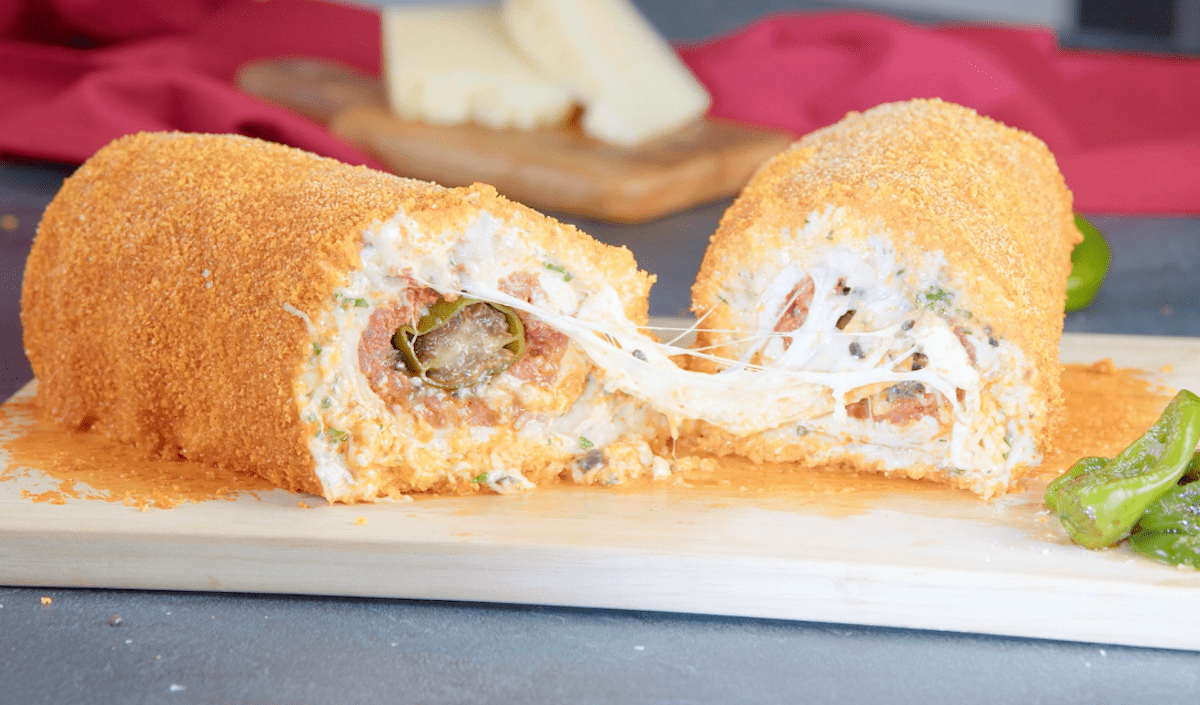 Gefüllte Hähnchen-Croqueta | Mit Oliventapenade und Pimientos und Manchego