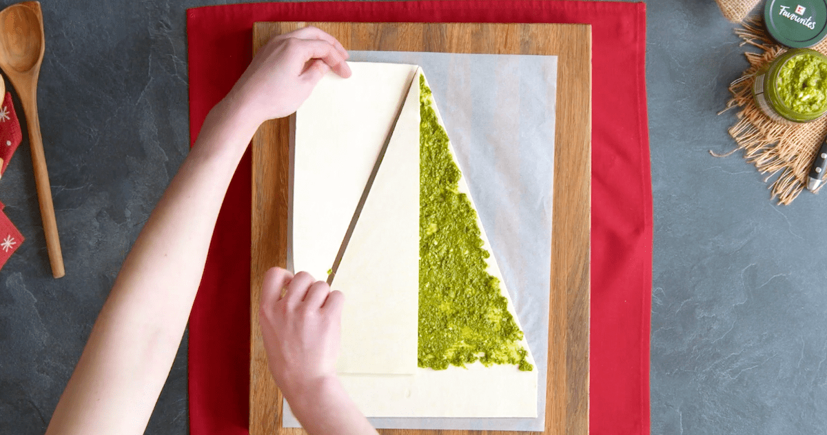 Tannenbaum aus Blätterteig