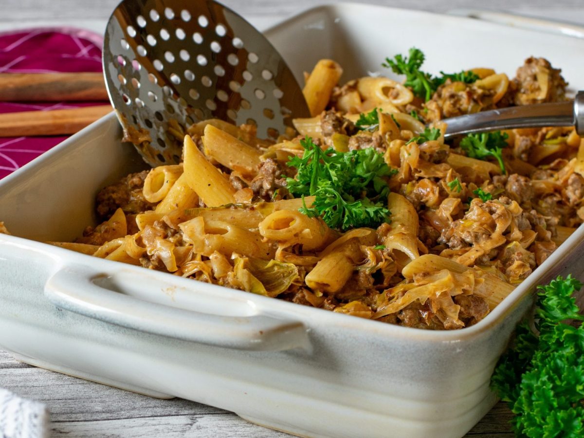 Spitzkohl-Nudelauflauf mit Hackfleisch: dein neues Lieblingsgericht für kalte Tage