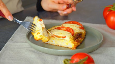 Teller mit überbackenem Blumenkohlsteak
