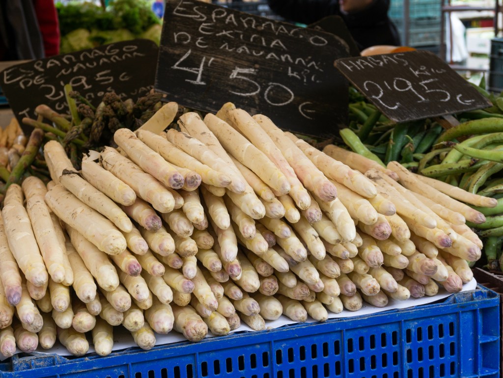 Woran erkennt man guten Spargel beim Kauf?