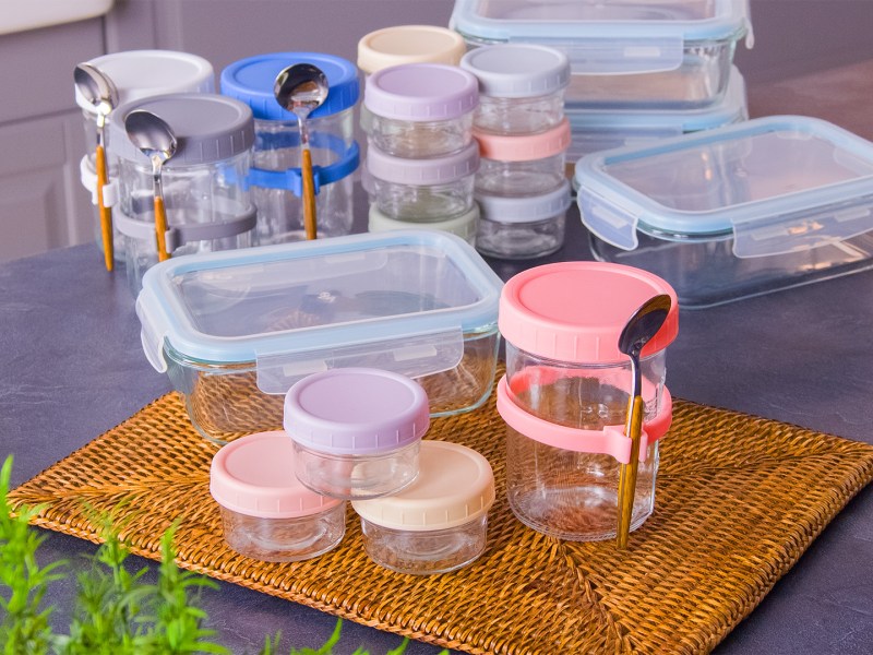 4 Meal-Prep-Sets mit verschiedenen Dosen
